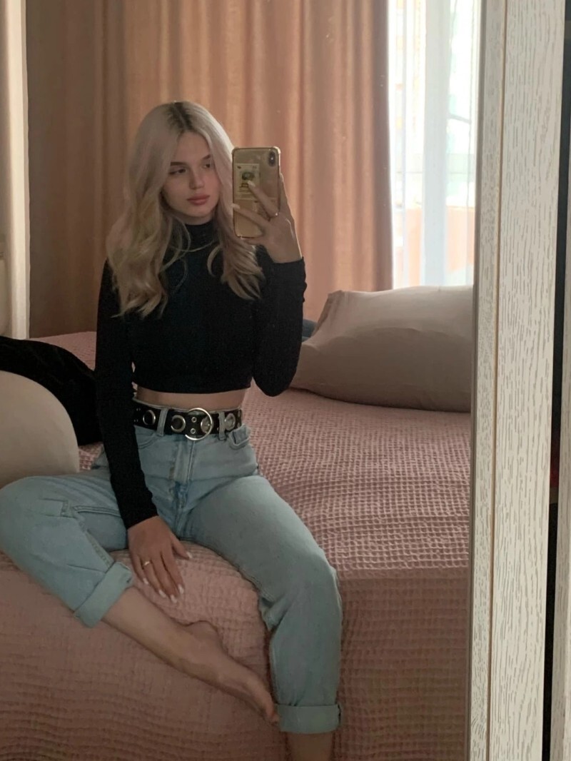 Проститутка Питера Алла с 2 размером груди предлагает интим услуги у метро Звездная  8(931)631-48-00 - фото 3